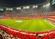 九游娱乐入口-哈利伯顿爆发，湖人硬仗取胜辽宁队，一场跨越时空的篮球幻想对决