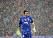 九游娱乐app下载-赛场烈焰，桃田贤斗点燃胜利之夜，日本队力克印尼队