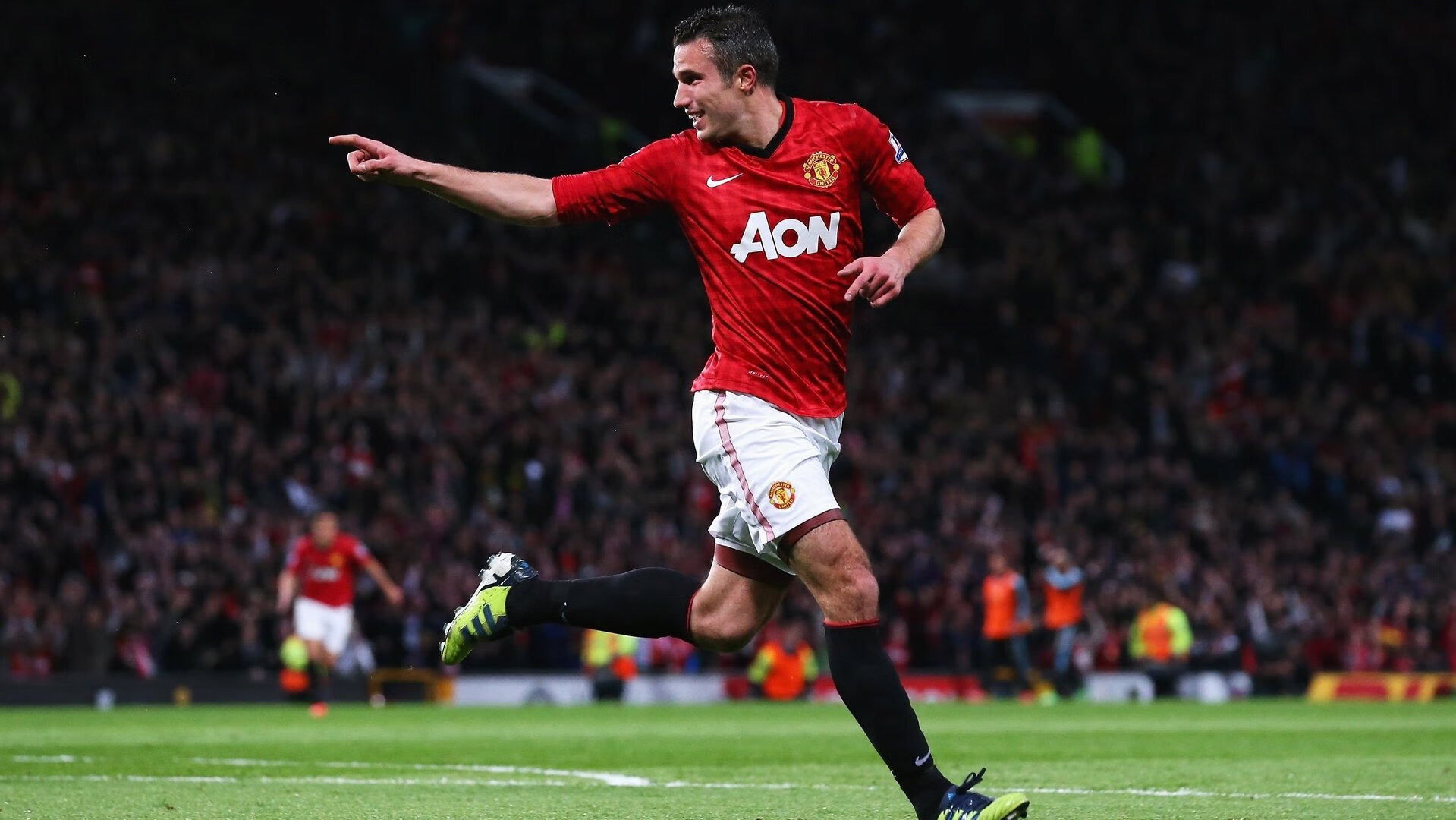 太阳鏖战辽宁队，杰伦格林在德甲争冠战接管比赛