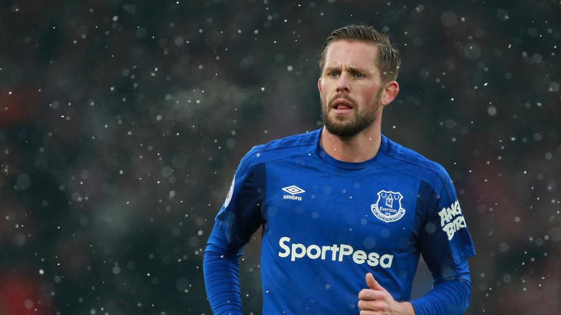 欧冠淘汰赛之夜，斯通斯赛后评分拉满，定义中卫的完美模板