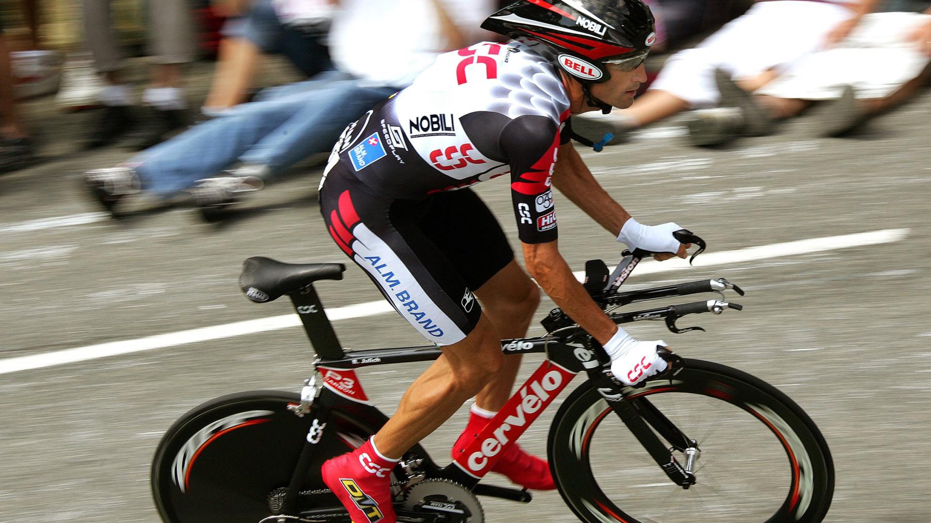 赛道奇迹，周冠宇刷新纪录，哈斯鏖战法拉利